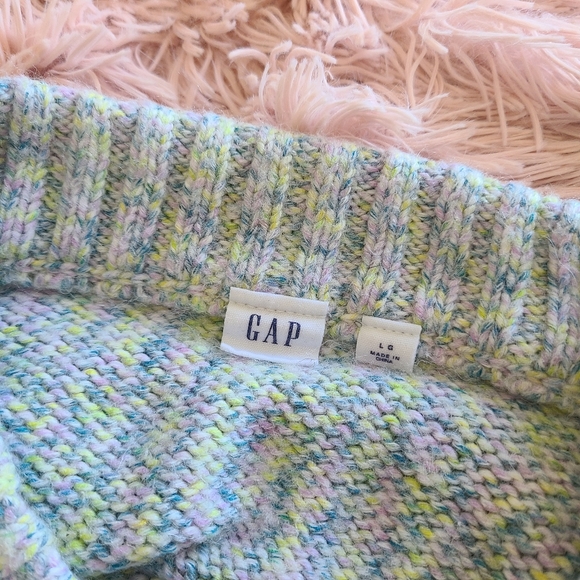 M Gap Puff Sleeved crew Neck Knit Sweater - Picture 6 of 10